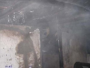 Extinguido un incendio en una vivienda en el Ayuntamiento de As Somozas